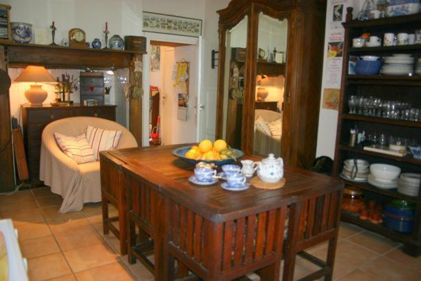 Chambres D'Hotes Chez Carolyn Villefranche-du-Perigord Luaran gambar